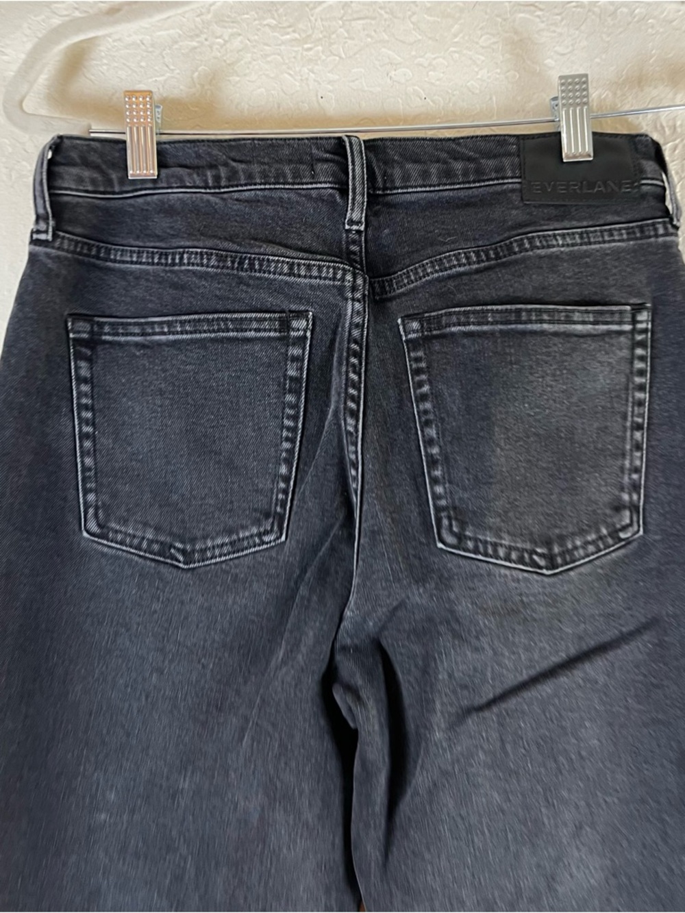 Everlane The 90's Forever Jeans in Washed Black - Picture 11 of 15